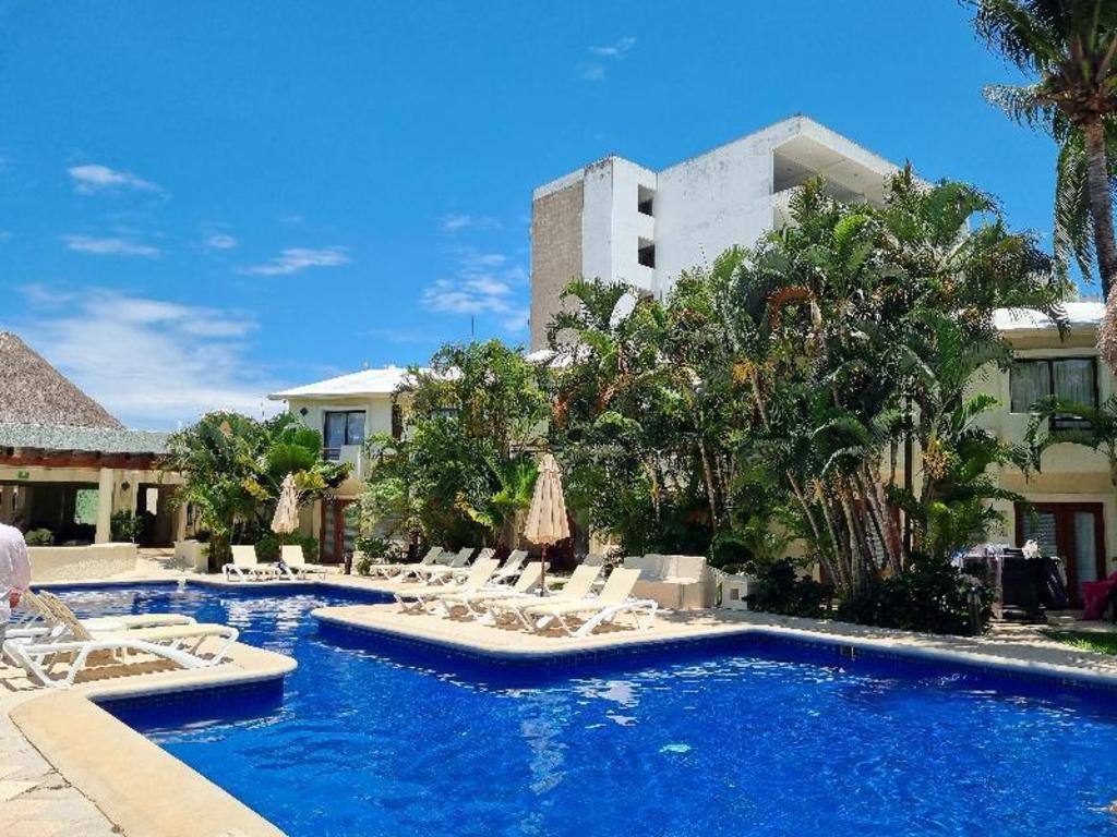 Laguna Suites: Other