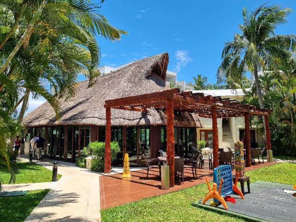 Laguna Suites: Other