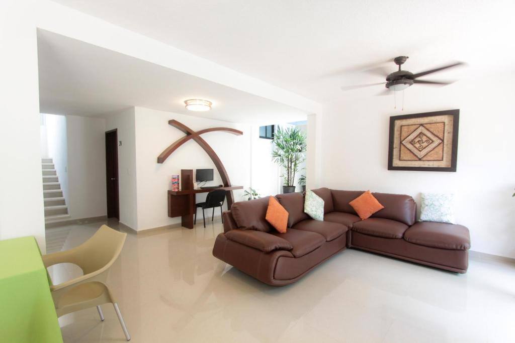 Los Girasoles: Room photos