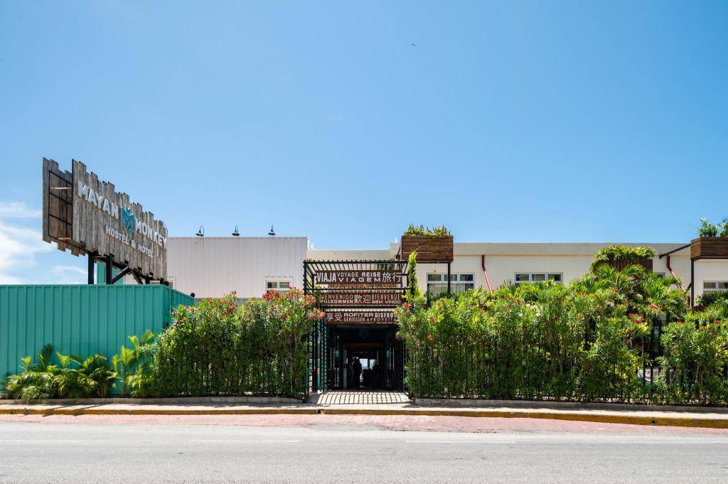 Mayan Monkey Cancun | Best Hotel: Entrance