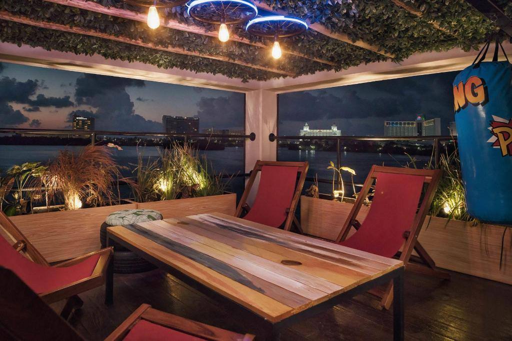 Mayan Monkey Cancun | Best Hotel: Dining