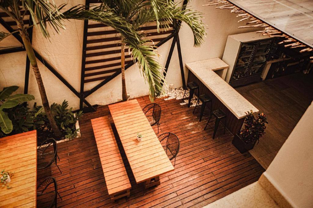 Nomads Hostel, Hotel & Rooftop Pool: Kitchen