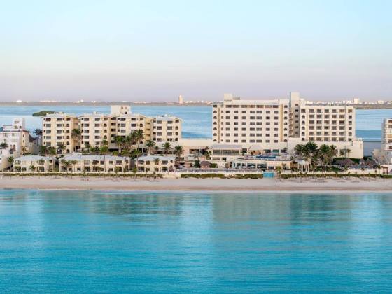 Occidental Tucancún: Beach