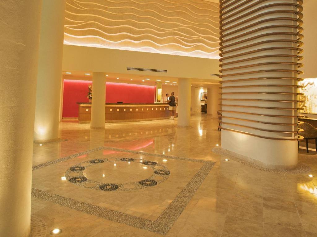 Ocean Spa Hotel: Lobby