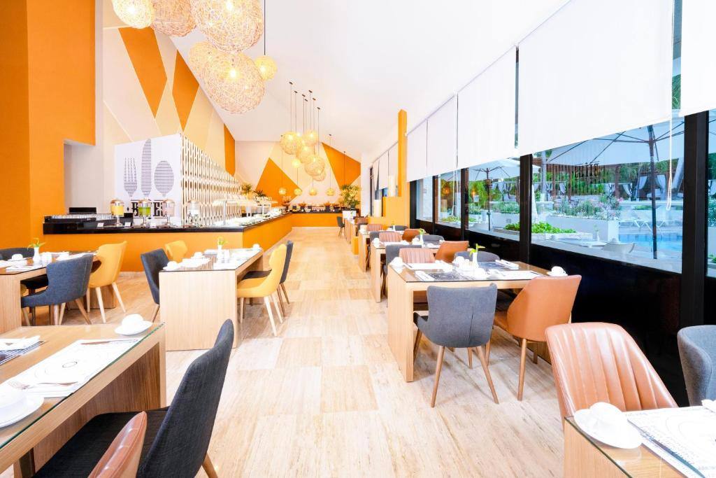 Oh! Cancun The Urban Oasis & Beach Club: Restaurant