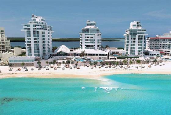 Óleo Cancún Playa: Exterior view