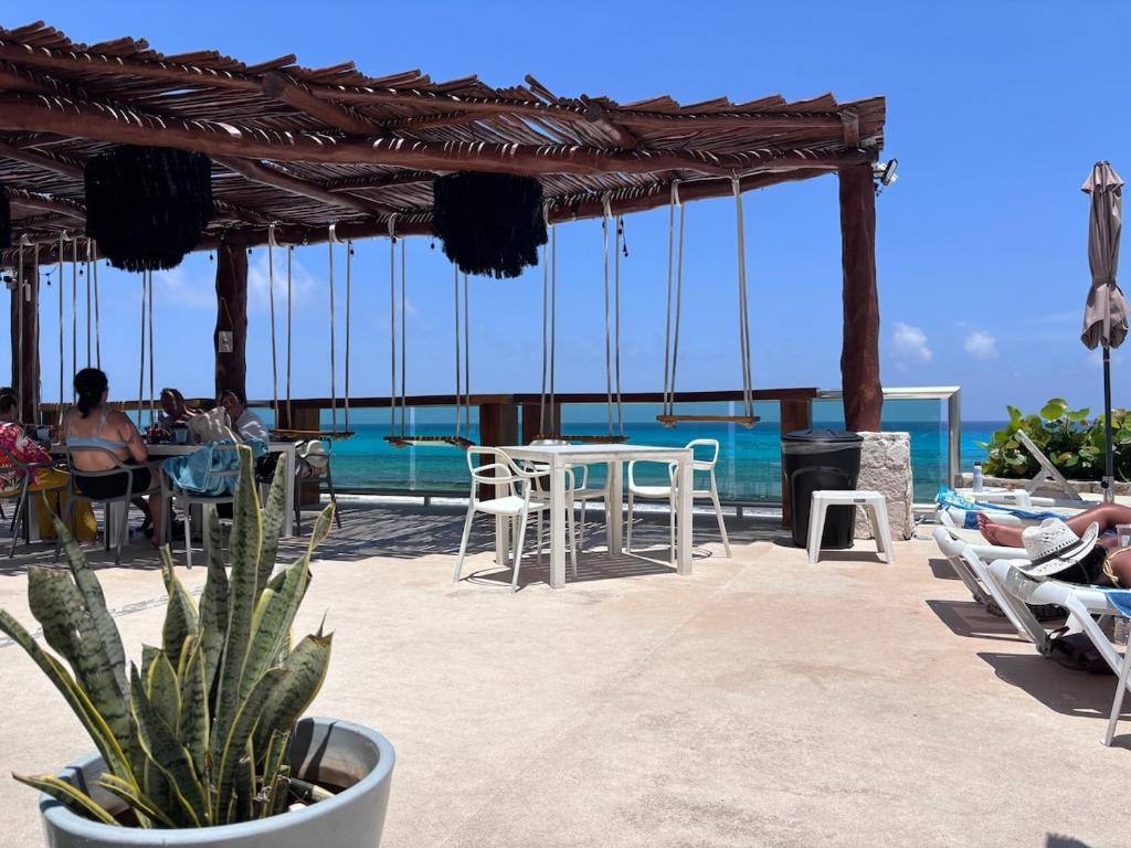 Punta Cancun: Restaurant