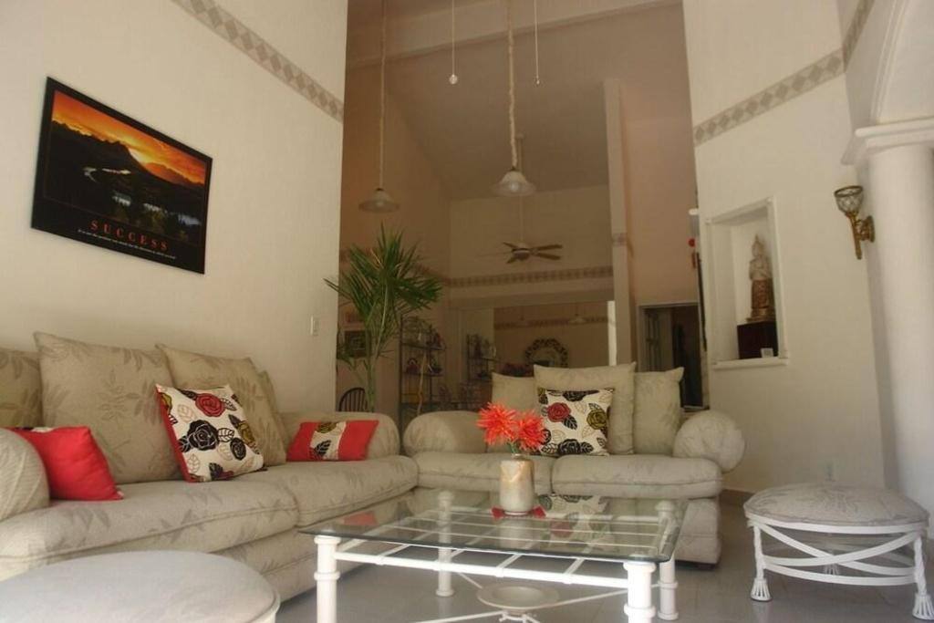 Residencia Los Encantos: Room photos