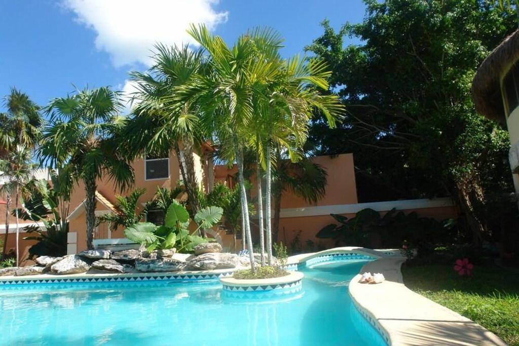 Residencia Los Encantos: Facility photos