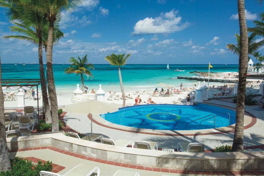Riu Palace Las Americas All Inclusive - Adults Only: Swimming pool