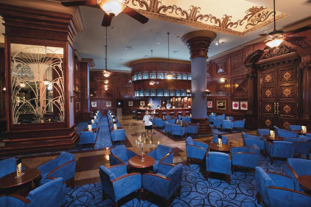 Riu Palace Las Americas All Inclusive - Adults Only: Bar/lounge