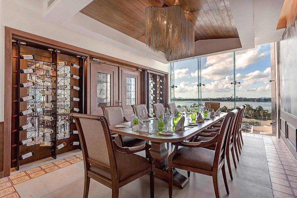 Royalton CHIC Cancun, An Autograph Collection All-Inclusive Resort - Adults Only: Food and beverages