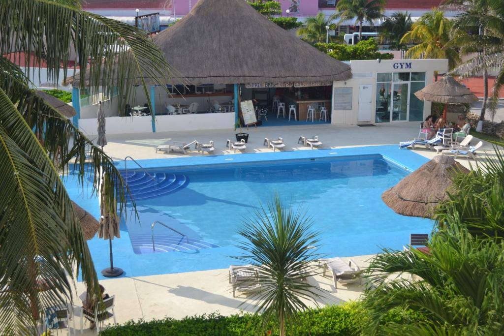 Salvia Cancun: Swimming pool