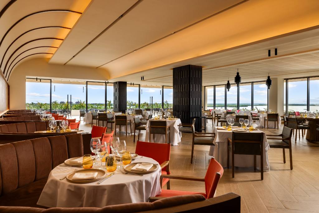 Secrets Mirabel Cancún Resort & Spa: Restaurant