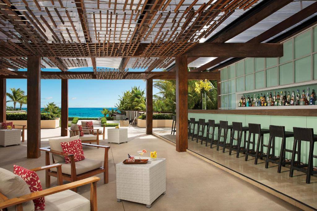 Secrets The Vine Cancun: Bar
