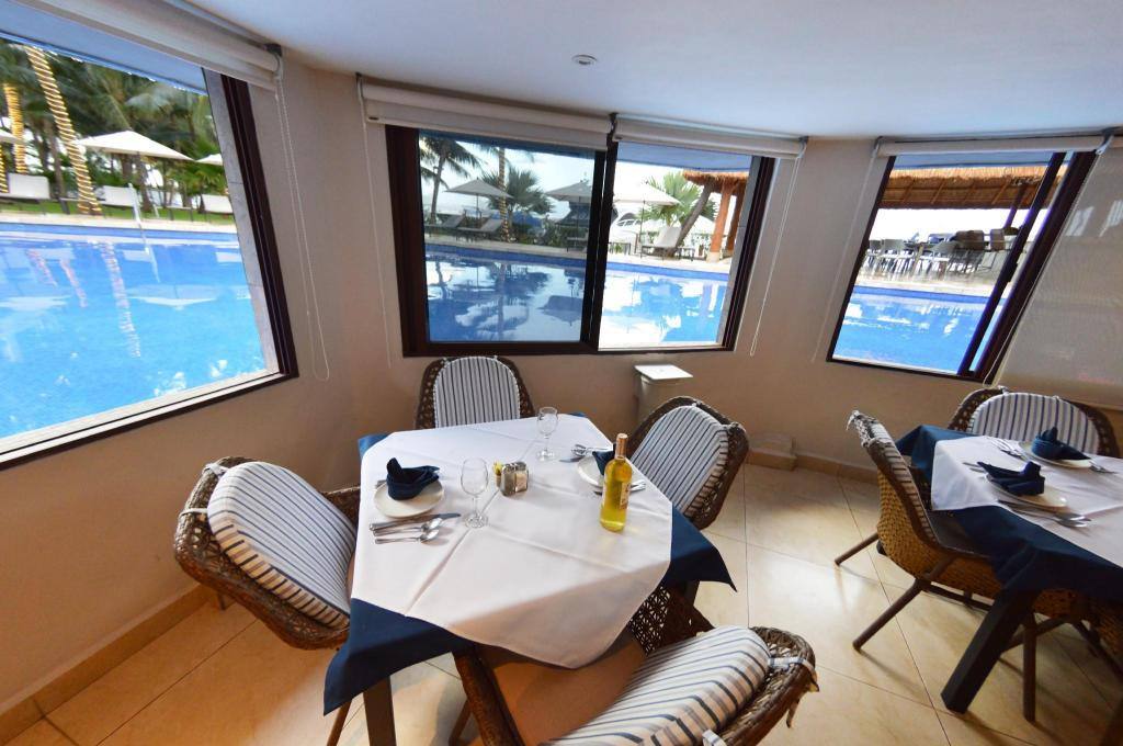 Sina Suites Cancun - Solo Adultos: Restaurant