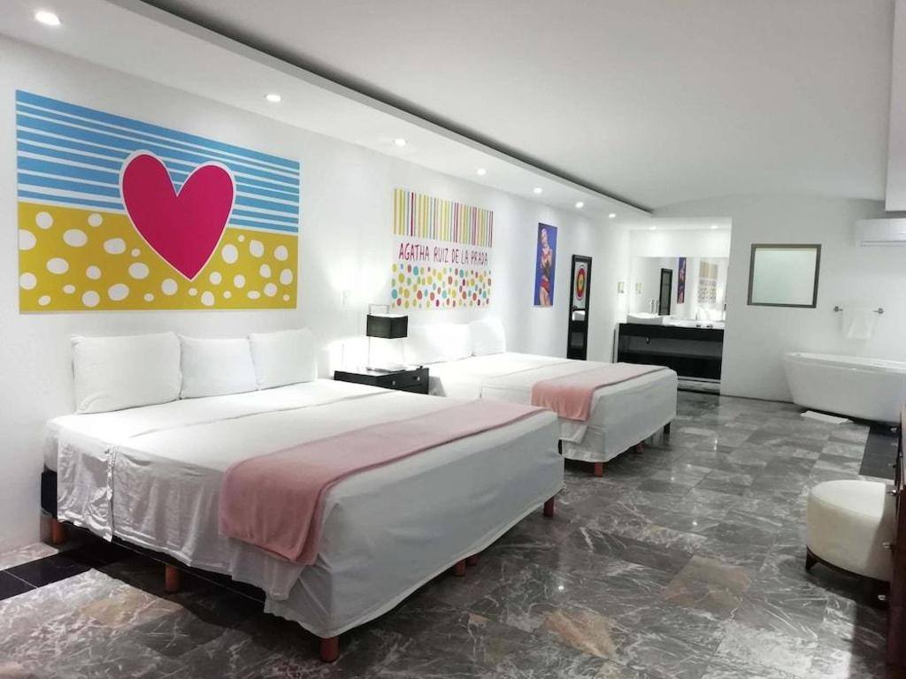 Suites Costa Blanca Cancun: Rooms