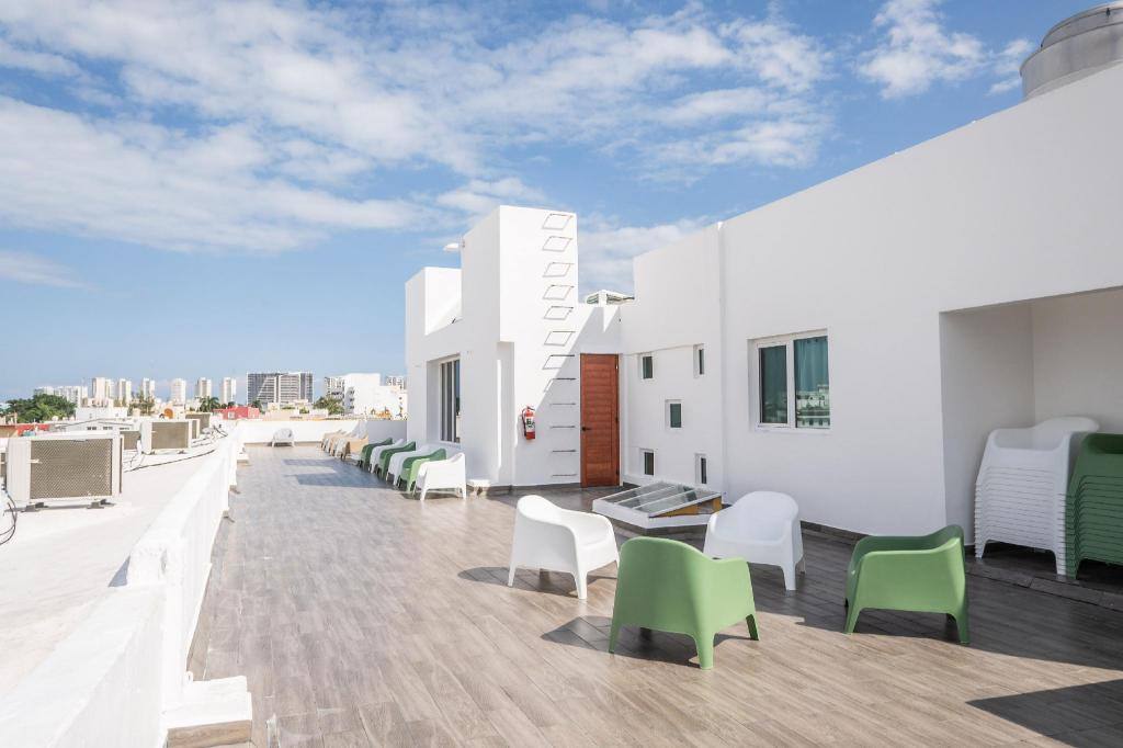 Suites Gaby Hotel: Property views