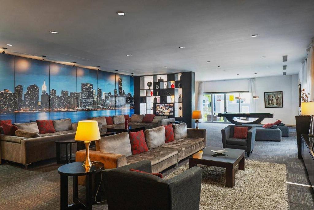 Suites Malecon Cancun: Facility photos