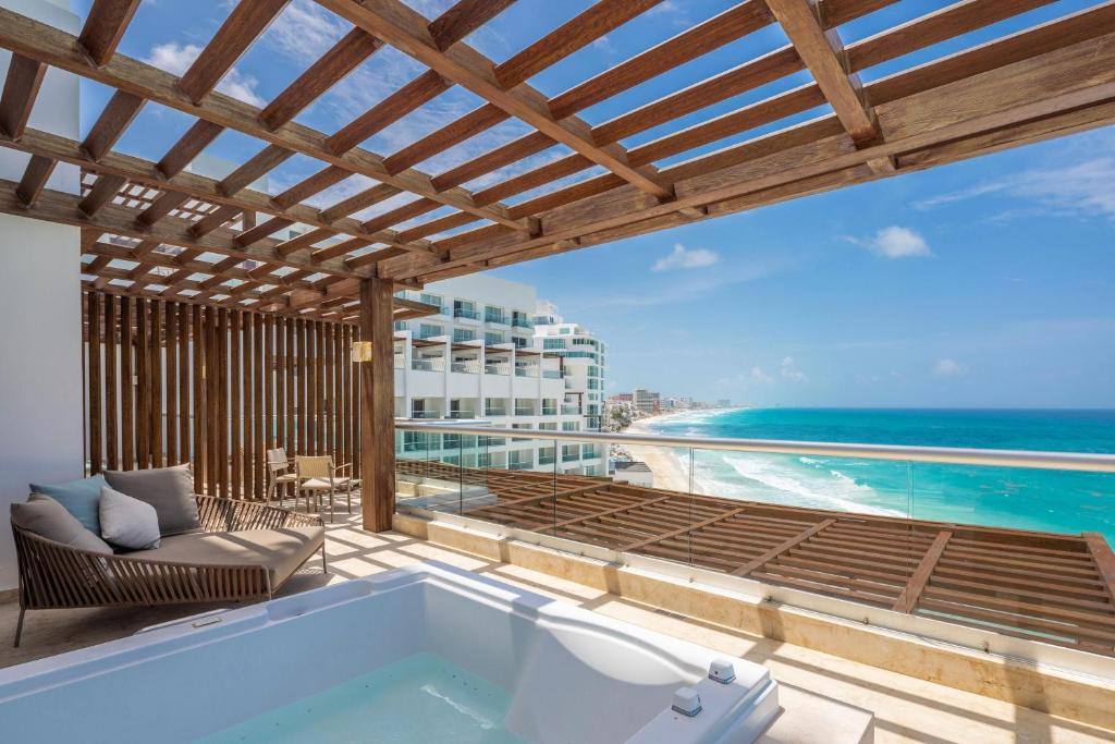 Sun Palace Cancun: Attractions