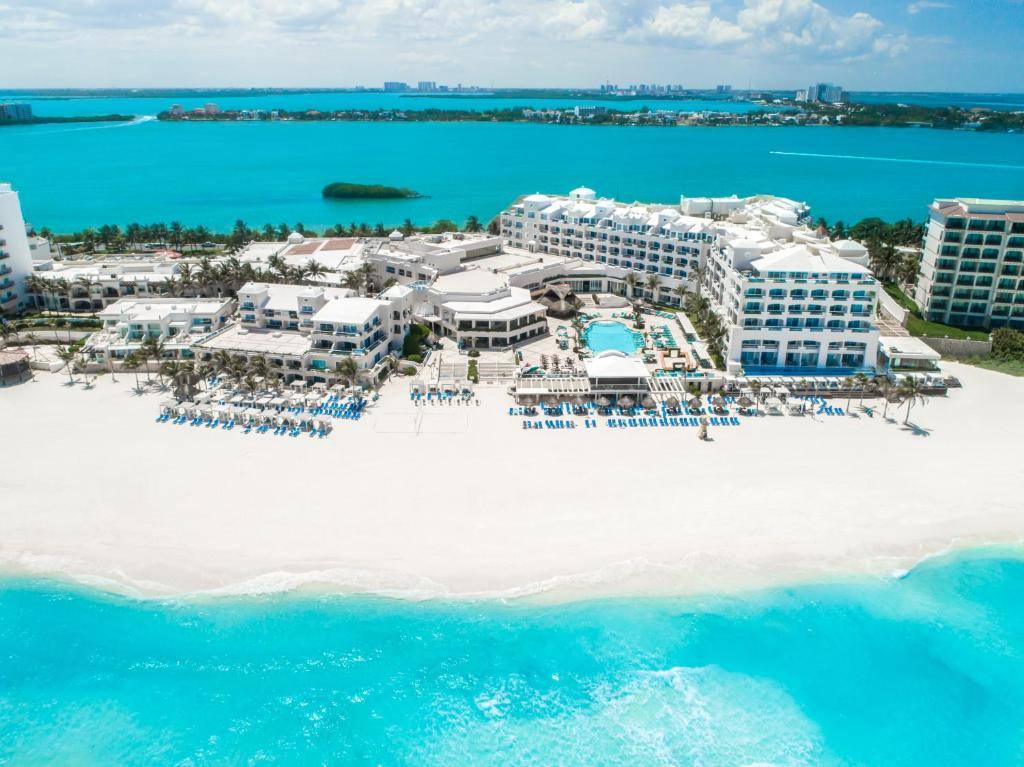 Sunscape Cancun Resort & Spa: Exterior view