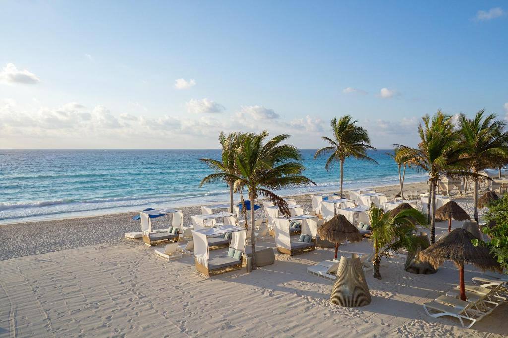 Sunset Royal Beach Resort: Facilities