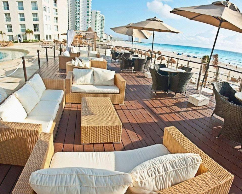 Sunset Royal Beach Resort: Property views