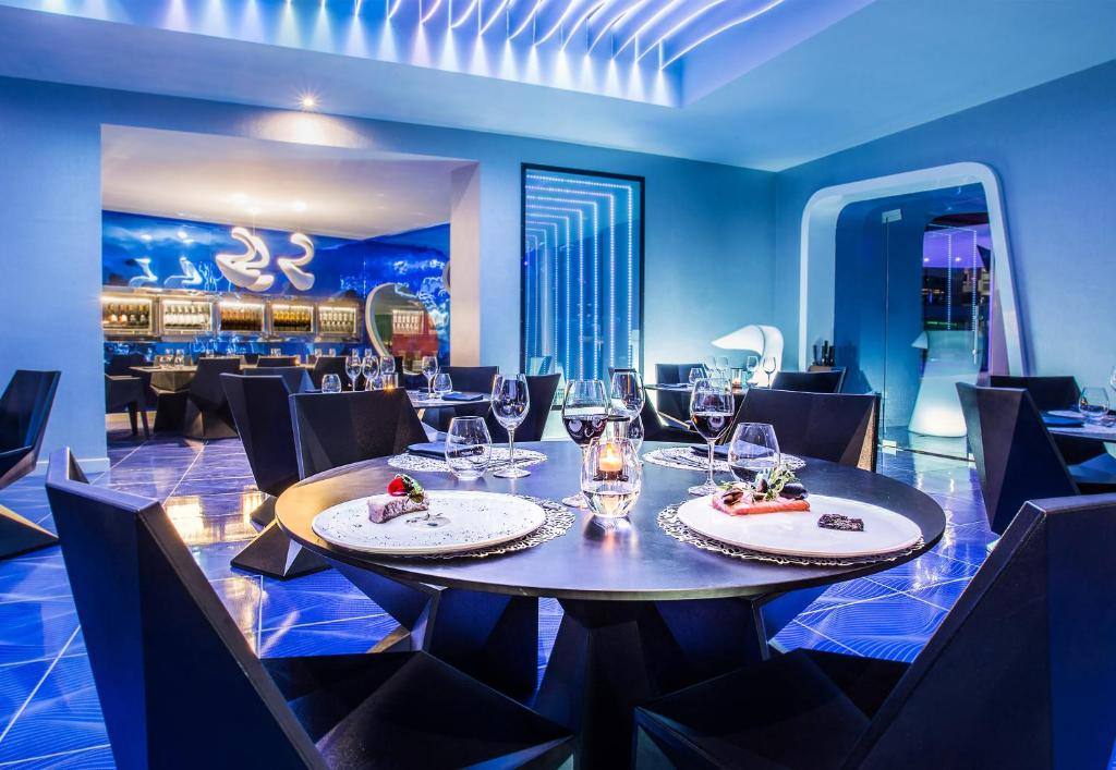 Temptation Cancun Resort: Restaurant