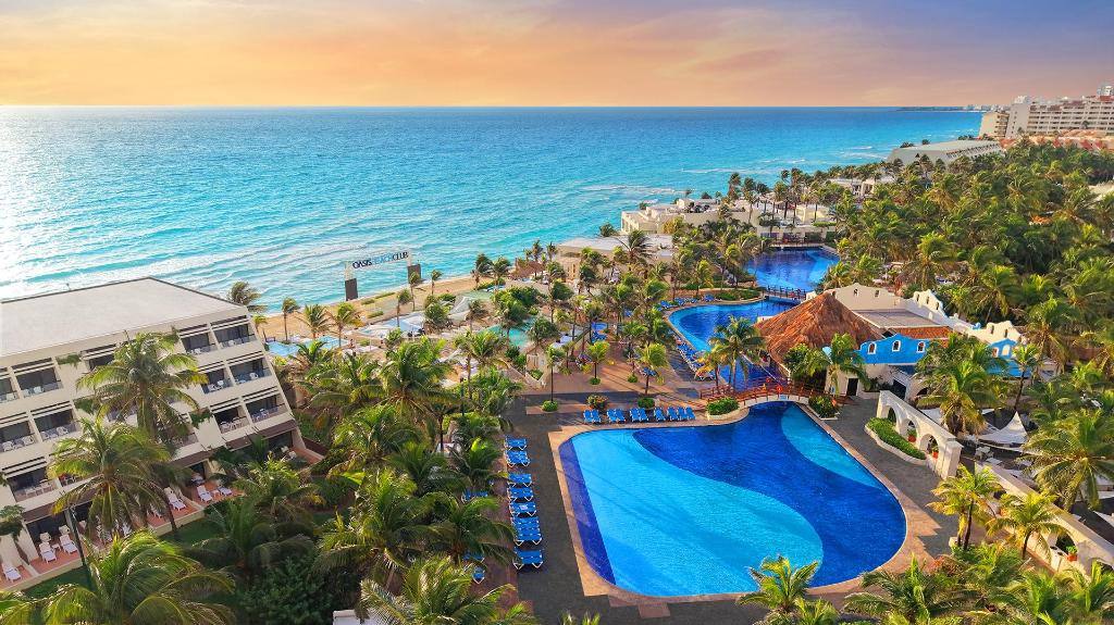 The Grand Oasis Cancun: Swimming pool [outdoor]