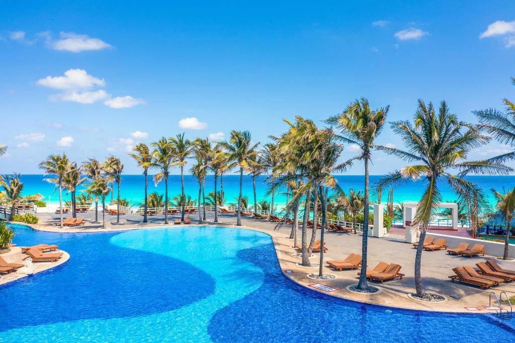 The Pyramid Cancun: Facilities