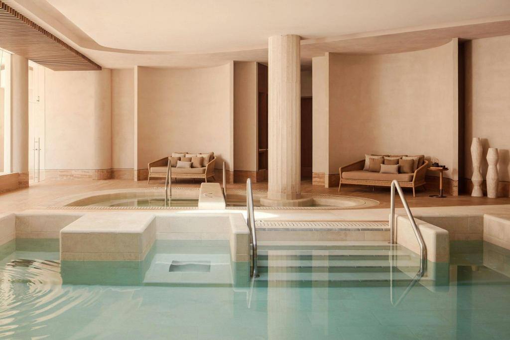 The St. Regis Costa Mujeres Resort, Cancun: Swimming pool
