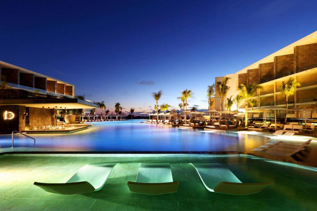 TRS Coral Hotel: Swimming pool