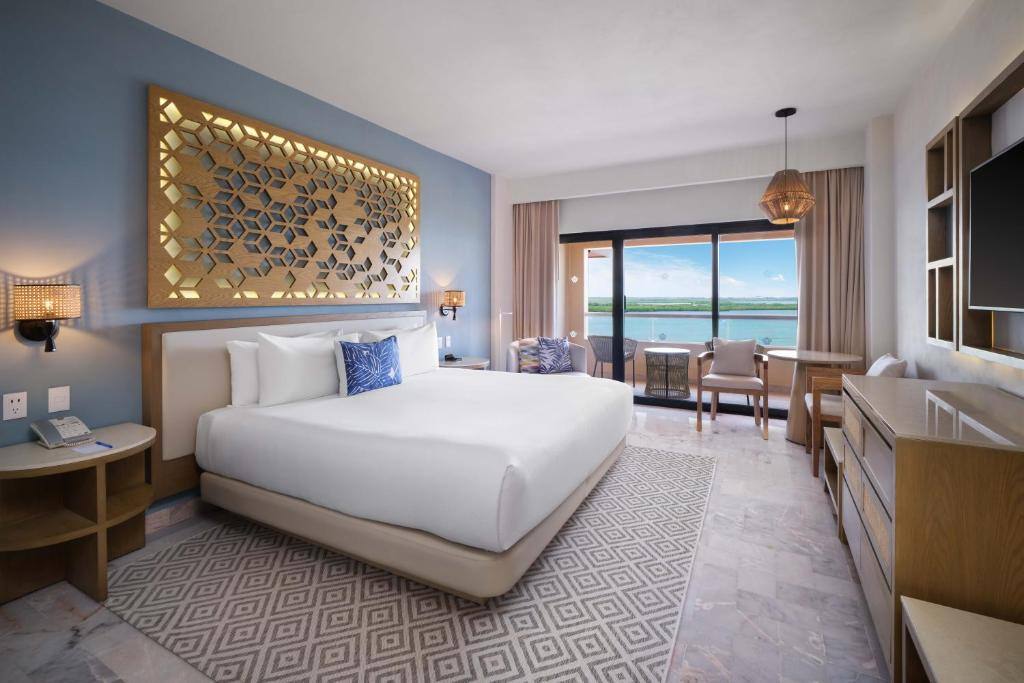 Wyndham Grand Cancun All Inclusive Resort & Villas: Exterior view